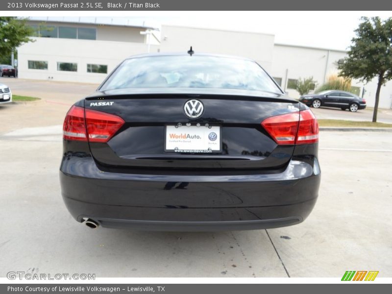 Black / Titan Black 2013 Volkswagen Passat 2.5L SE