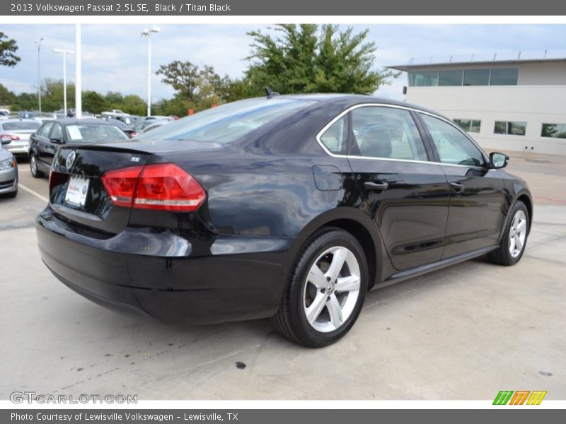 Black / Titan Black 2013 Volkswagen Passat 2.5L SE