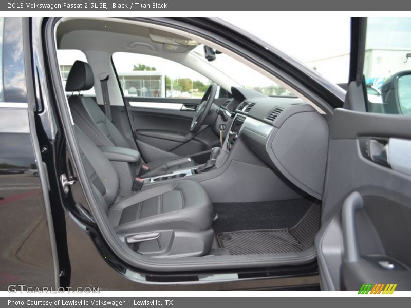 Black / Titan Black 2013 Volkswagen Passat 2.5L SE
