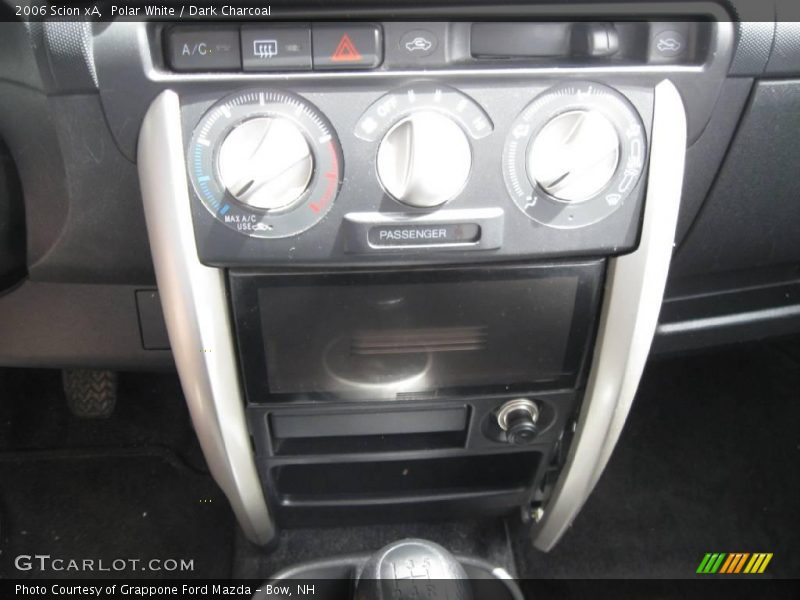 Polar White / Dark Charcoal 2006 Scion xA