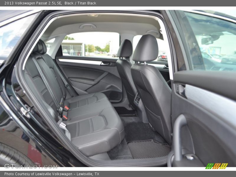 Black / Titan Black 2013 Volkswagen Passat 2.5L SE