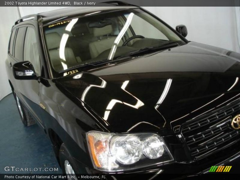 Black / Ivory 2002 Toyota Highlander Limited 4WD