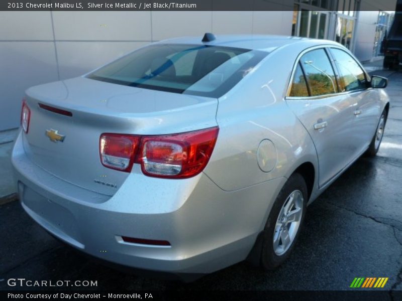 Silver Ice Metallic / Jet Black/Titanium 2013 Chevrolet Malibu LS