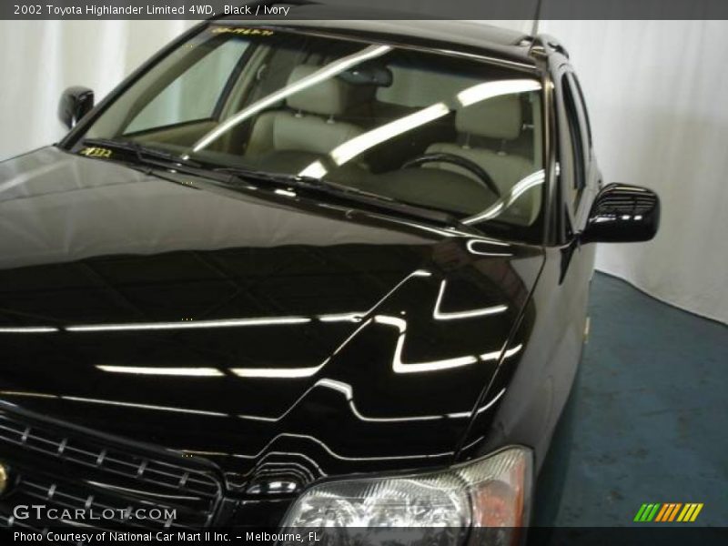 Black / Ivory 2002 Toyota Highlander Limited 4WD