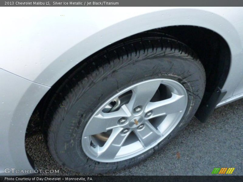 Silver Ice Metallic / Jet Black/Titanium 2013 Chevrolet Malibu LS