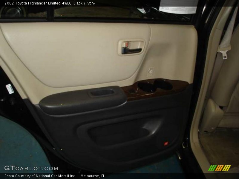 Black / Ivory 2002 Toyota Highlander Limited 4WD