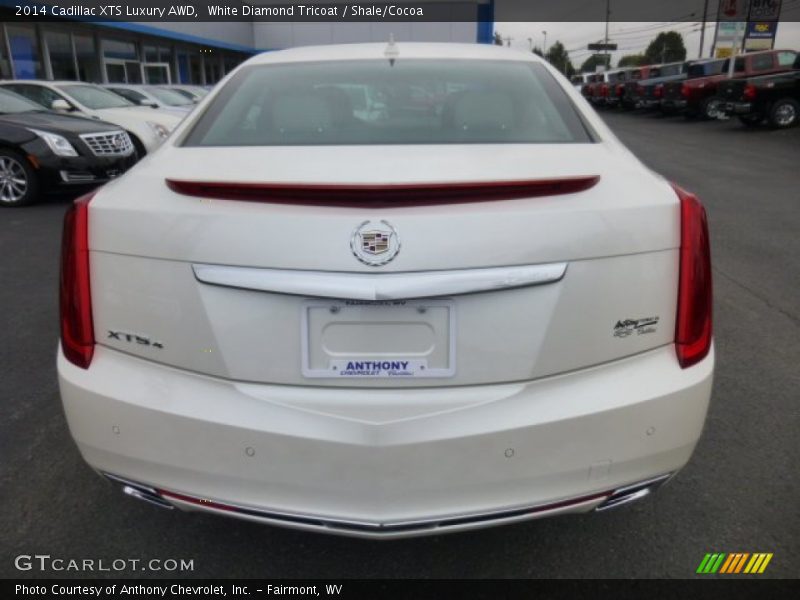 White Diamond Tricoat / Shale/Cocoa 2014 Cadillac XTS Luxury AWD