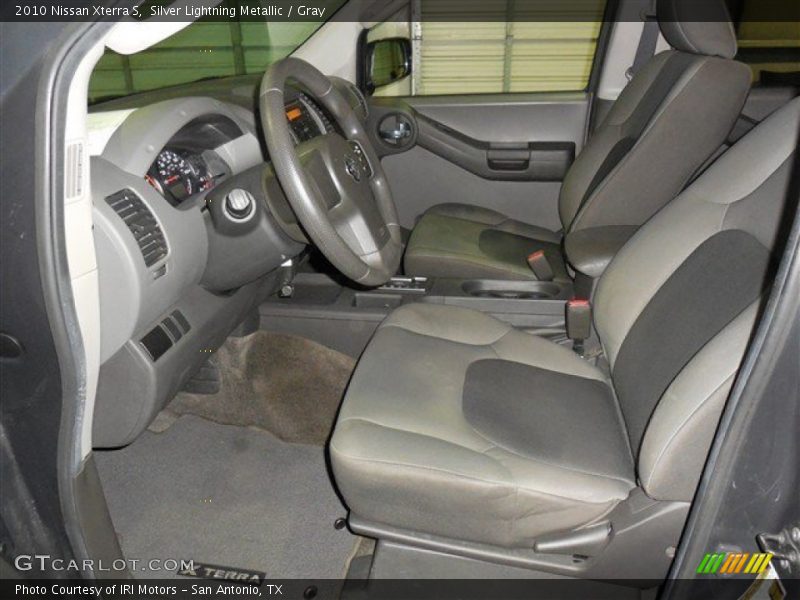 Silver Lightning Metallic / Gray 2010 Nissan Xterra S