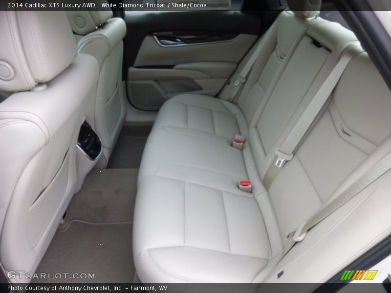 White Diamond Tricoat / Shale/Cocoa 2014 Cadillac XTS Luxury AWD