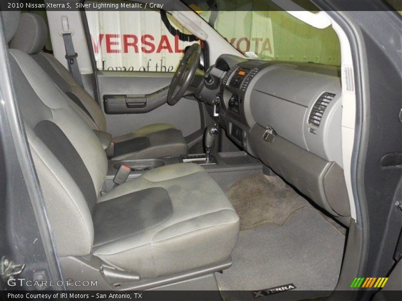 Silver Lightning Metallic / Gray 2010 Nissan Xterra S