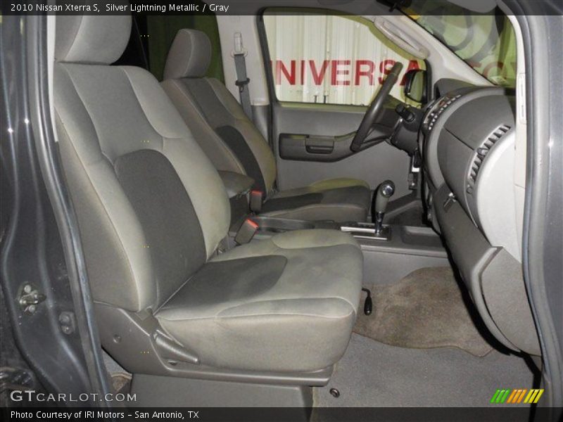 Silver Lightning Metallic / Gray 2010 Nissan Xterra S