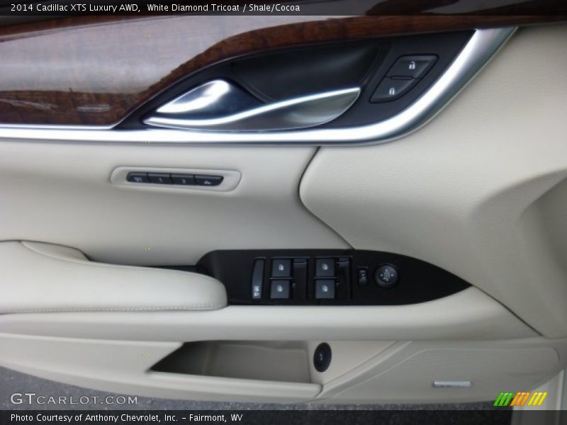 White Diamond Tricoat / Shale/Cocoa 2014 Cadillac XTS Luxury AWD