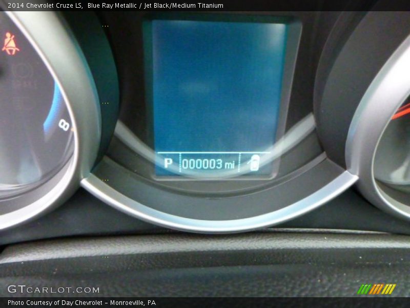 Blue Ray Metallic / Jet Black/Medium Titanium 2014 Chevrolet Cruze LS