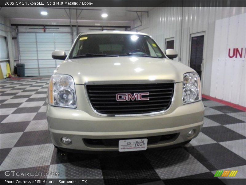 Gold Mist Metallic / Ebony 2009 GMC Yukon SLE