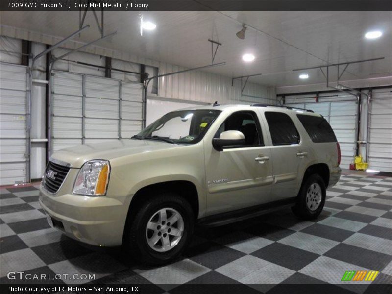 Gold Mist Metallic / Ebony 2009 GMC Yukon SLE