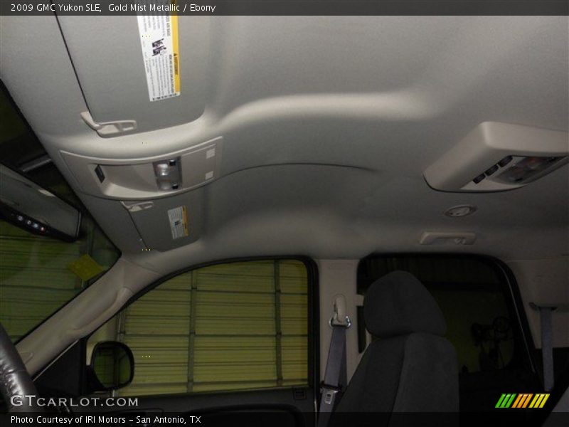 Gold Mist Metallic / Ebony 2009 GMC Yukon SLE