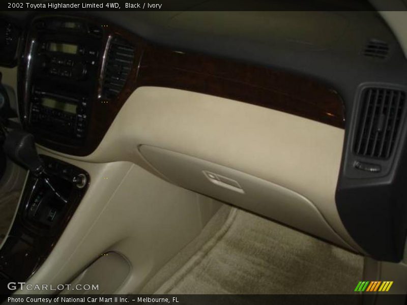 Black / Ivory 2002 Toyota Highlander Limited 4WD
