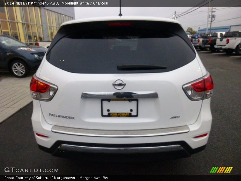 Moonlight White / Charcoal 2014 Nissan Pathfinder S AWD