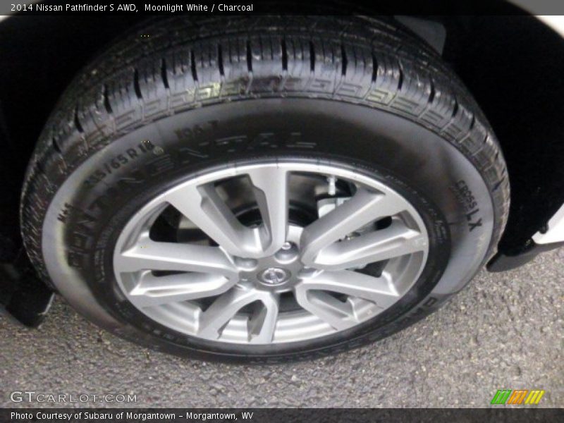 Moonlight White / Charcoal 2014 Nissan Pathfinder S AWD