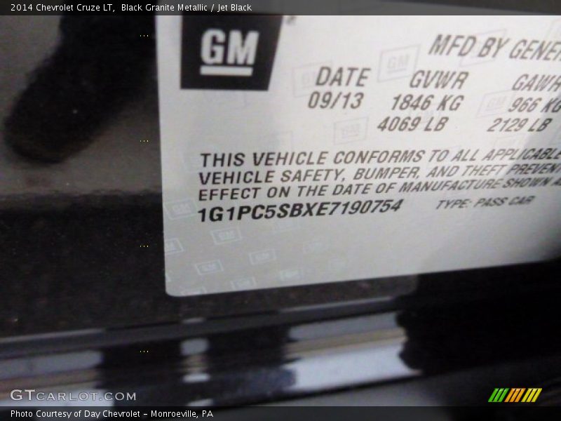 Black Granite Metallic / Jet Black 2014 Chevrolet Cruze LT