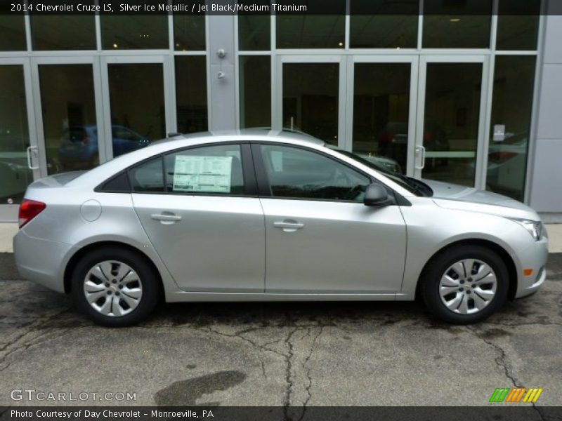 Silver Ice Metallic / Jet Black/Medium Titanium 2014 Chevrolet Cruze LS