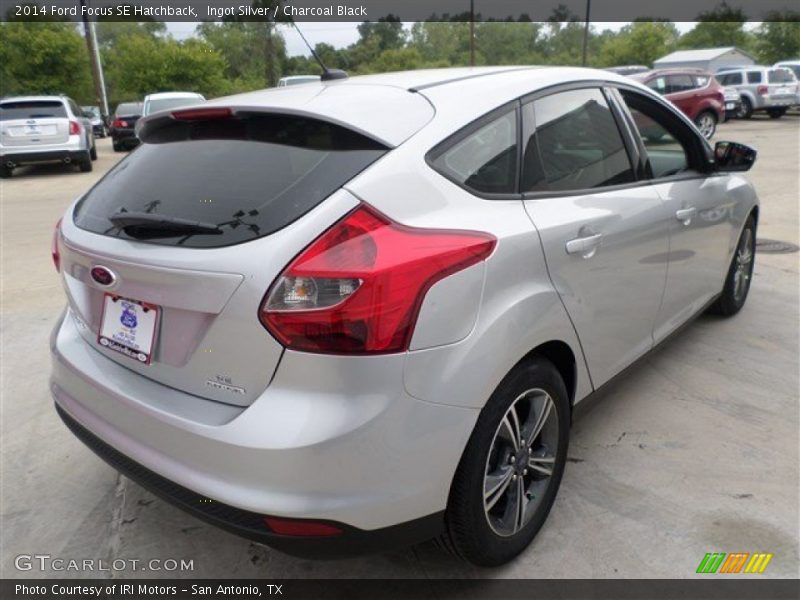 Ingot Silver / Charcoal Black 2014 Ford Focus SE Hatchback