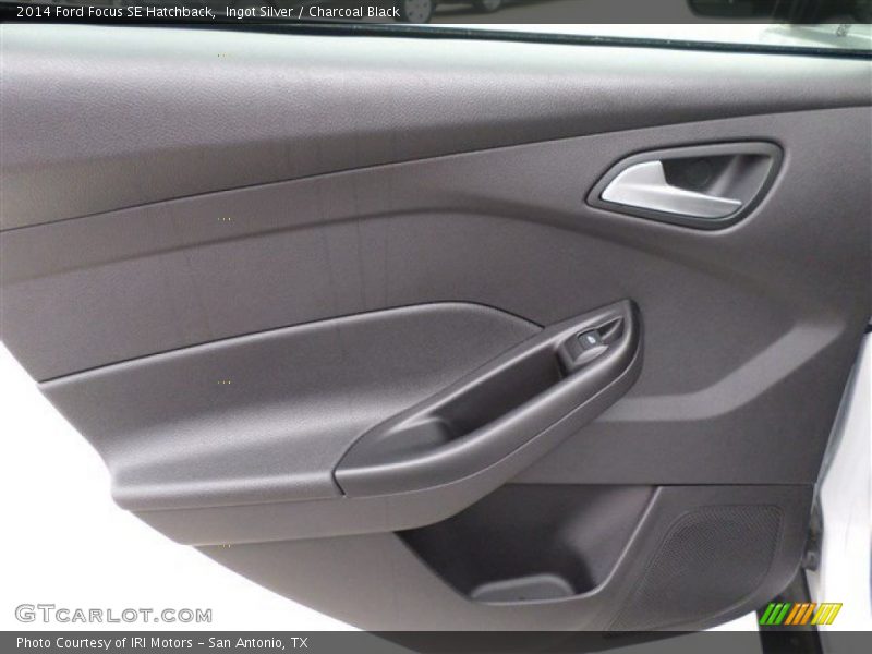 Ingot Silver / Charcoal Black 2014 Ford Focus SE Hatchback