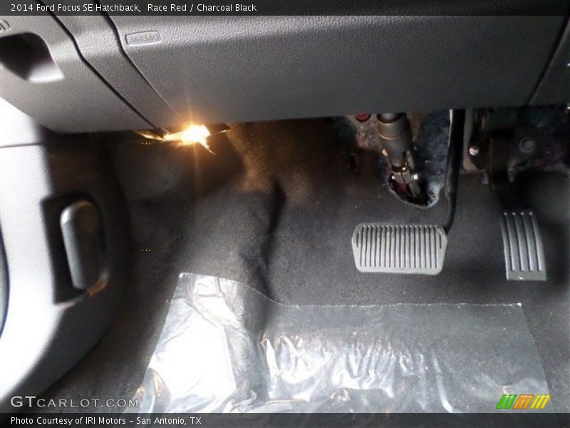 Race Red / Charcoal Black 2014 Ford Focus SE Hatchback