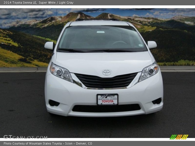 Super White / Light Gray 2014 Toyota Sienna LE