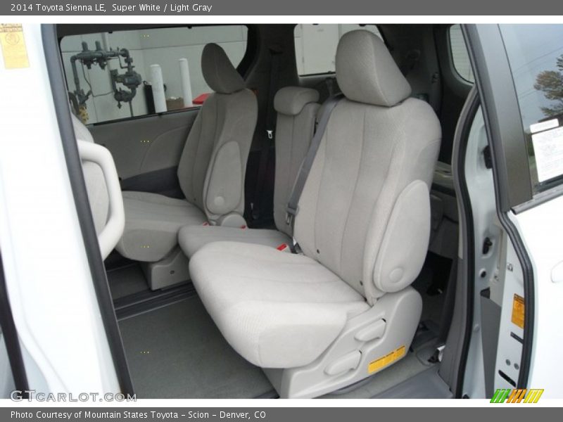 Super White / Light Gray 2014 Toyota Sienna LE