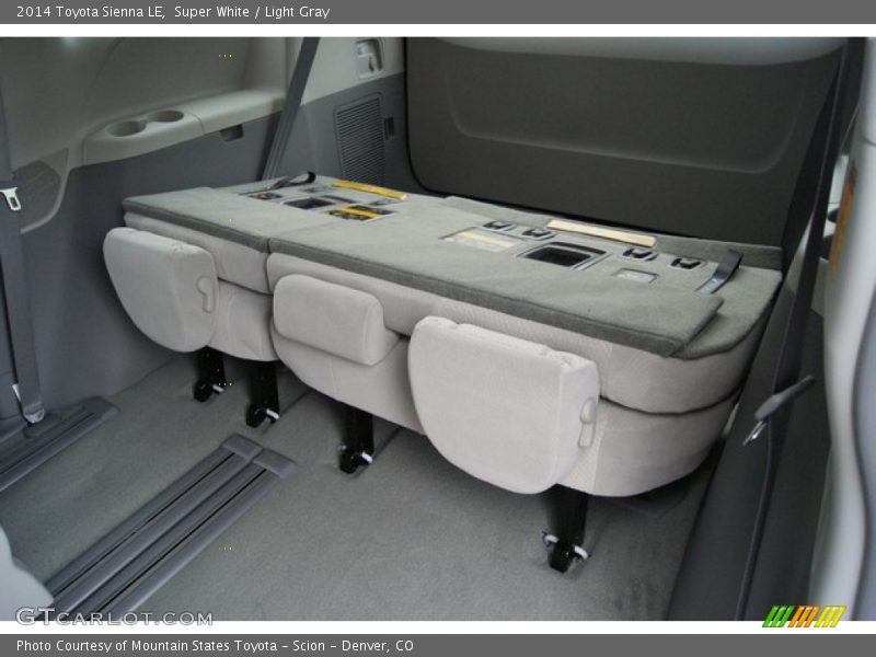 Super White / Light Gray 2014 Toyota Sienna LE