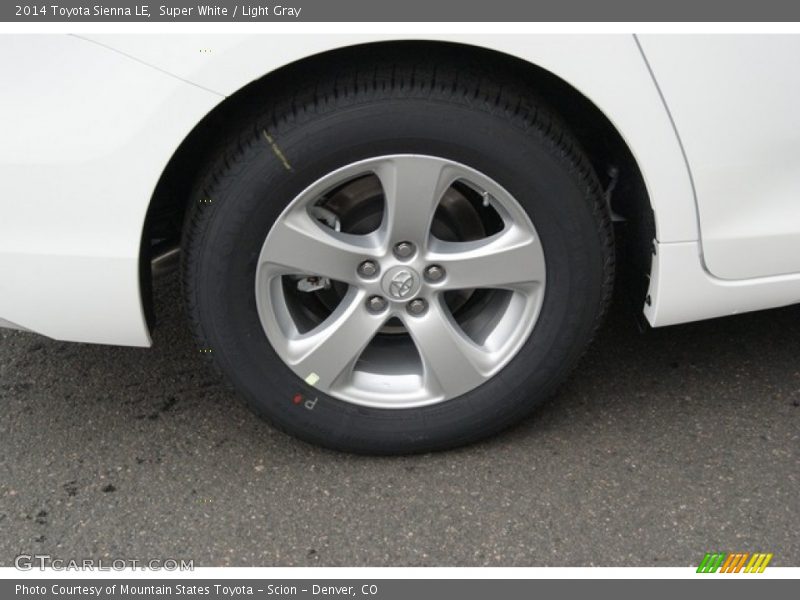 Super White / Light Gray 2014 Toyota Sienna LE