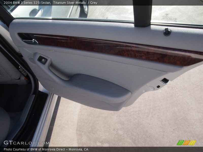 Titanium Silver Metallic / Grey 2004 BMW 3 Series 325i Sedan