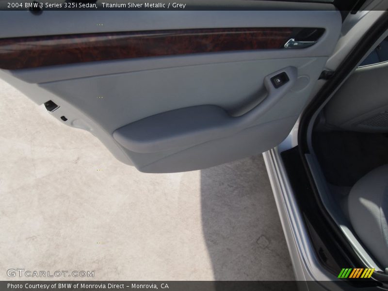 Titanium Silver Metallic / Grey 2004 BMW 3 Series 325i Sedan