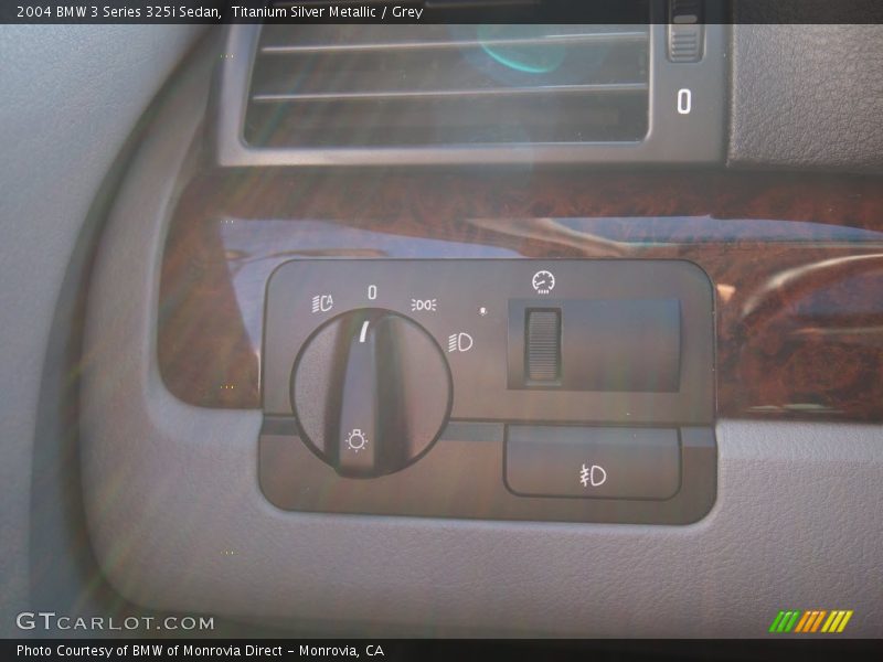 Titanium Silver Metallic / Grey 2004 BMW 3 Series 325i Sedan