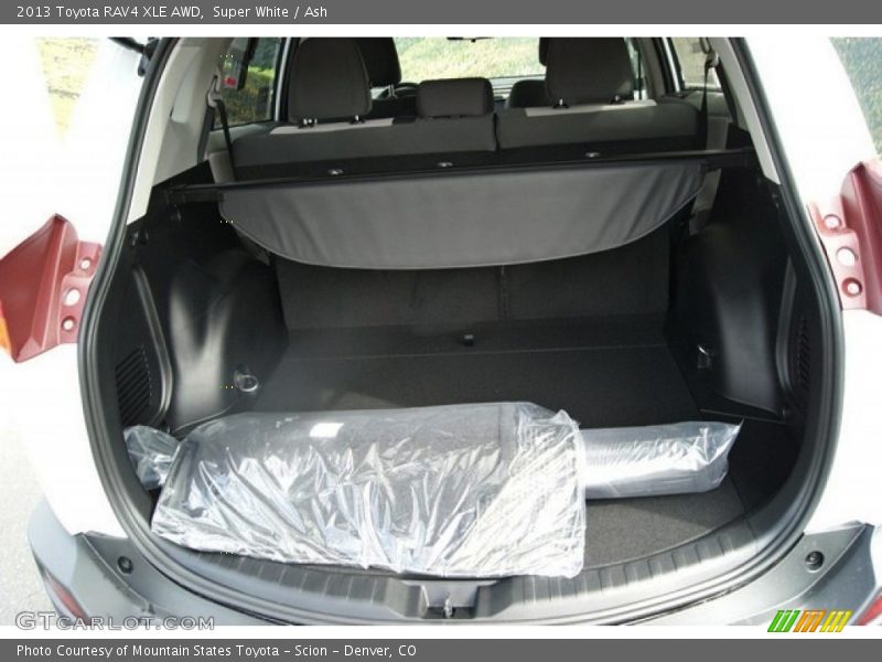 Super White / Ash 2013 Toyota RAV4 XLE AWD