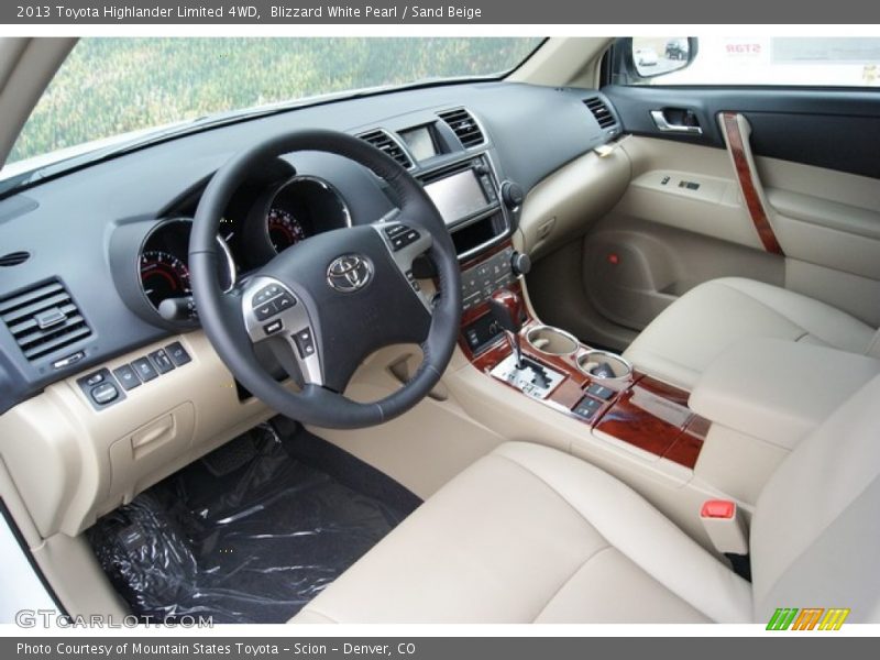 Blizzard White Pearl / Sand Beige 2013 Toyota Highlander Limited 4WD