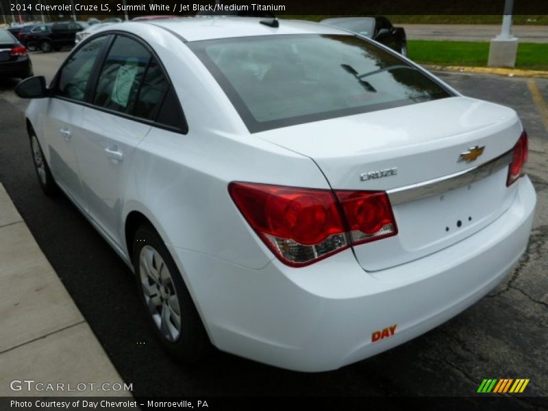Summit White / Jet Black/Medium Titanium 2014 Chevrolet Cruze LS