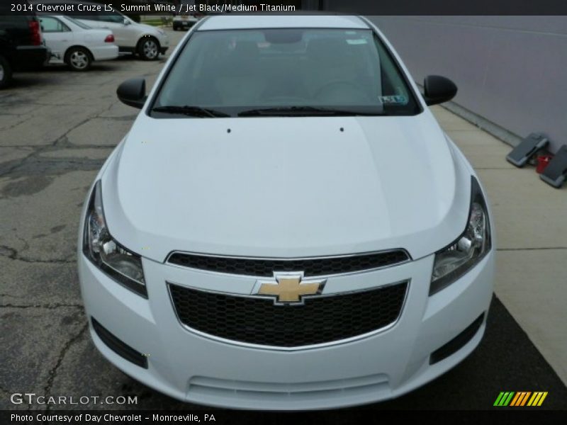 Summit White / Jet Black/Medium Titanium 2014 Chevrolet Cruze LS
