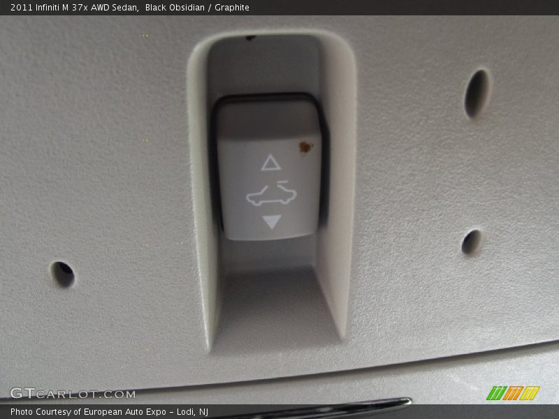 Black Obsidian / Graphite 2011 Infiniti M 37x AWD Sedan