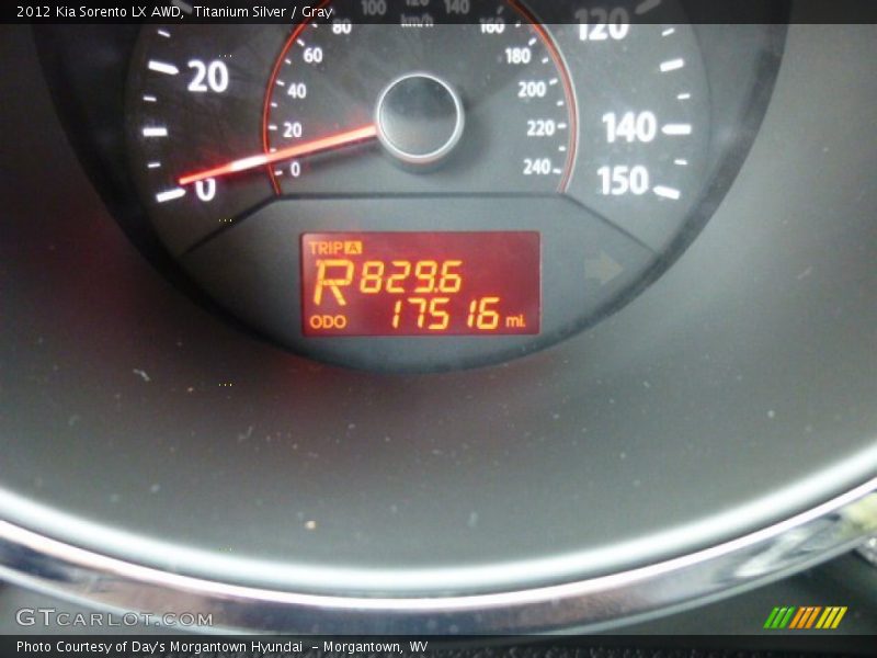 Titanium Silver / Gray 2012 Kia Sorento LX AWD