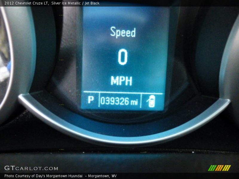 Silver Ice Metallic / Jet Black 2012 Chevrolet Cruze LT