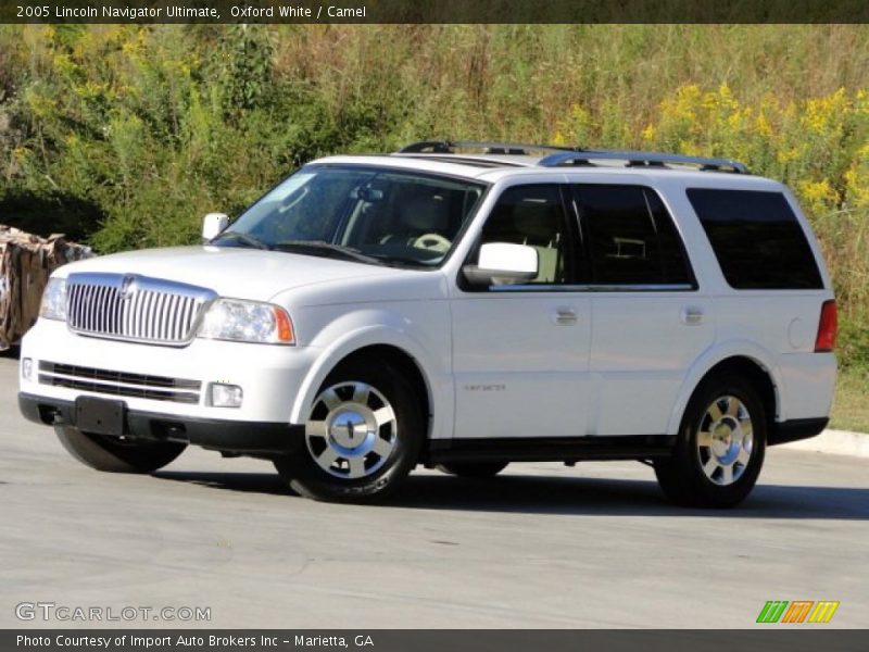 Oxford White / Camel 2005 Lincoln Navigator Ultimate