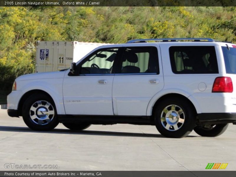 Oxford White / Camel 2005 Lincoln Navigator Ultimate