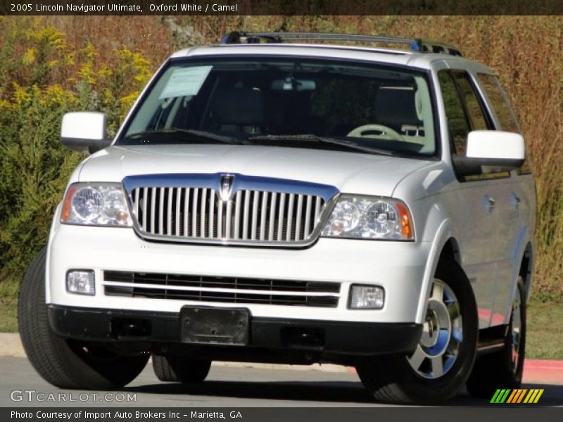 Oxford White / Camel 2005 Lincoln Navigator Ultimate