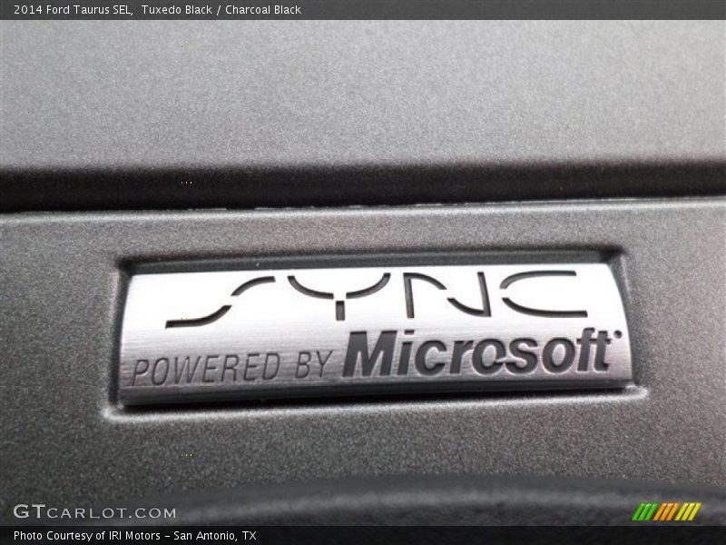 Tuxedo Black / Charcoal Black 2014 Ford Taurus SEL