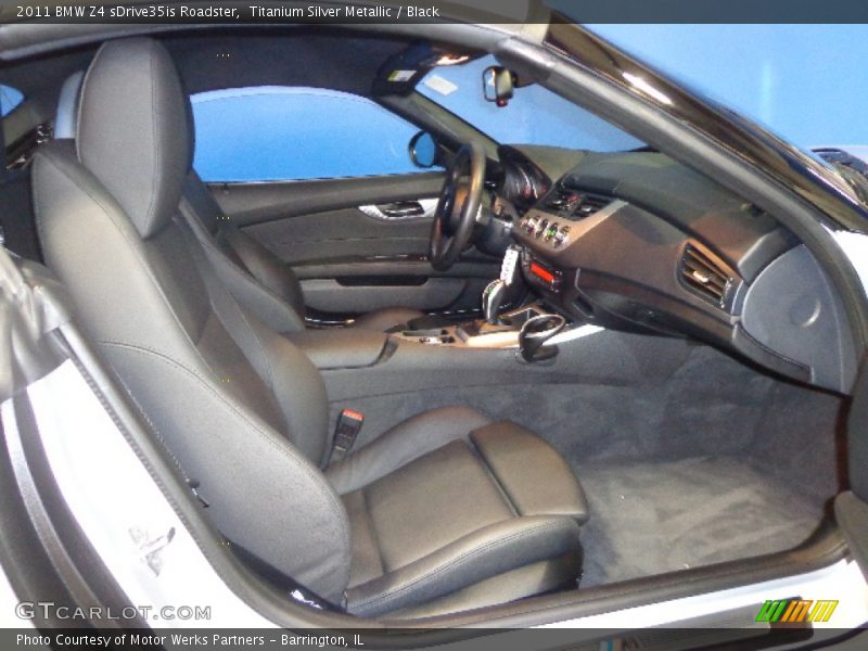 Front Seat of 2011 Z4 sDrive35is Roadster