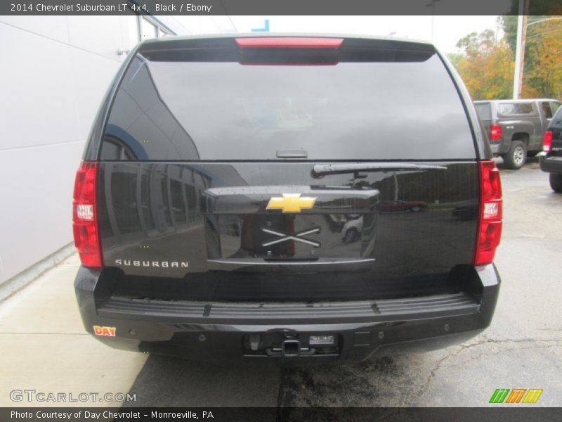 Black / Ebony 2014 Chevrolet Suburban LT 4x4