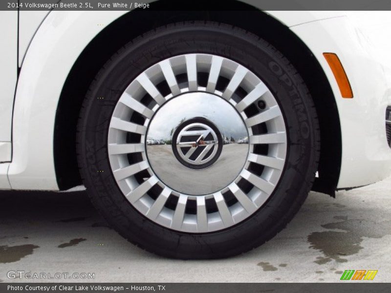 Pure White / Beige 2014 Volkswagen Beetle 2.5L