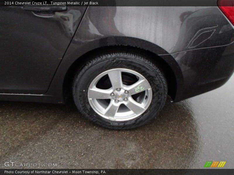 Tungsten Metallic / Jet Black 2014 Chevrolet Cruze LT